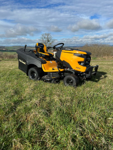 Photo de galerie - Tonte de pelouse - Débroussaillage