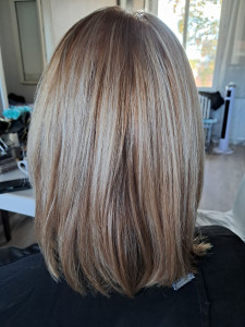 Photo de galerie - Couleur mèche 