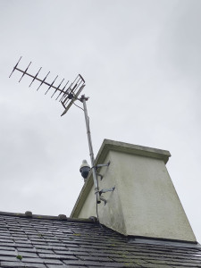 Photo de galerie - Installation d'une antenne TV.