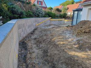 Photo de galerie - Réalisation d'un mur de soutènement 