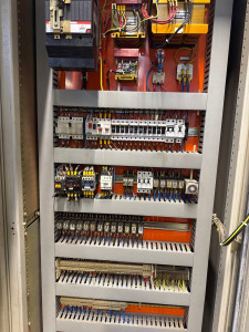 Photo de galerie - Dépannage installation électrique industrielle 