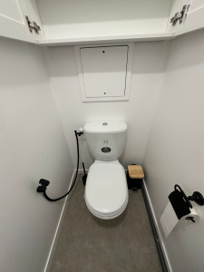 Photo de galerie - Installation douchette dans les WC