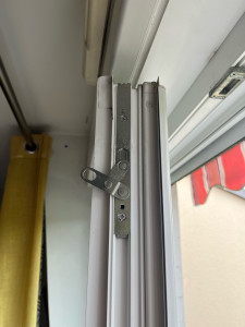 Photo de galerie - Réparation serrure de porte fenêtre 