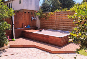 Photo de galerie - Terrasse et habillage de piscine avec lumières encastrées
