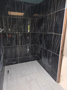 Photo de galerie - Voici la pose du carrelage salle de bain merci de me contacter 