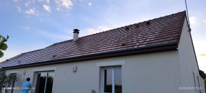 Photo de galerie - Traitement anti mousse en cours 