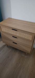 Photo de galerie - Commode en bois & rotin