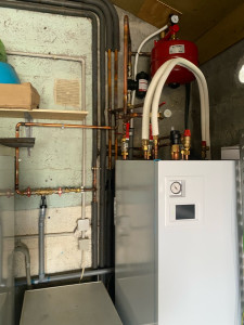 Photo de galerie - Installation d’une pompe à chaleur AIR/EAU MITSUBISHI 