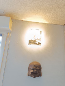 Photo de galerie - Installation d'une lampe murale 