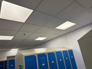 Photo de galerie - Remplacement de dalles néon par dalles led 