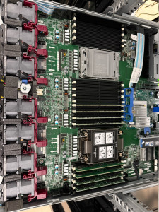 Photo de galerie - Dépannage serveur informatique 