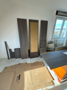 Photo de galerie - Montage d’un dressing avant 