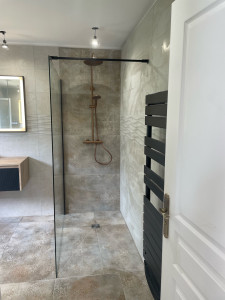 Photo de galerie - Rénovation salle de bain terminée 