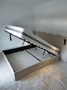 Photo de galerie - Lit coffre 