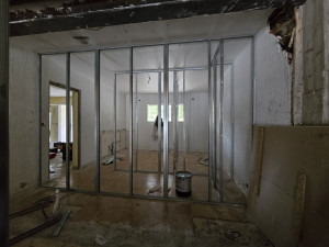 Photo de galerie - Cloison et contre-cloison pour une  modification de plan 
