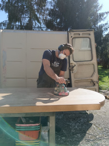 Photo de galerie - Restauration d'une ancienne table en chêne 