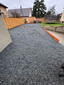 Photo de galerie - Pose de gravier bleus 