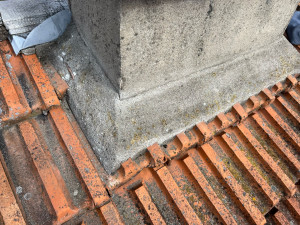 Photo de galerie - Remise en étanchéité pied de cheminée