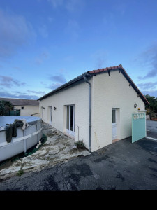 Photo de galerie - Rénovation extérieure de cette façade, Lavage et application de deux couches de peinture pliolite glycéro 