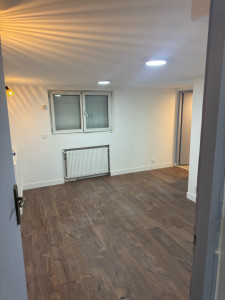 Photo de galerie - Penture vs parquet
