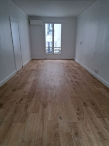 Photo de galerie - Je suis travail et peinture et épousé parquet aussi.