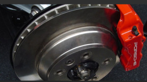 Photo de galerie - Changement disques et plaquettes 
distribution
embrayage 
joint de culasse
 