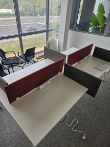 Photo de galerie - Montage mobilier bureau 