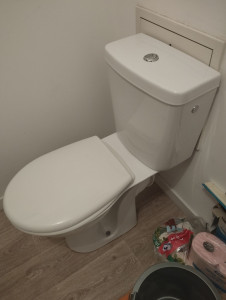 Photo de galerie - Chargement complet du système de chasse d'eau 