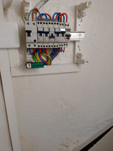 Photo de galerie - Petit tableau refaits dans les normes 