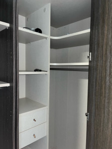 Photo de galerie - Montage de dressing en kit 