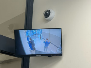 Photo de galerie - Installation d’un système de vidéosurveillance intelligent dans une zone industrielle près de Montpellier, France 