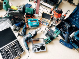 Photo de galerie - Bricolage et multi services