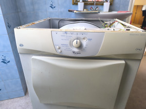 Photo de galerie - Sèche linge très bruyant à la mise en route, résultat ensemble des 2 roues arrières HS, changements des éléments et révision complète du sèche linge 