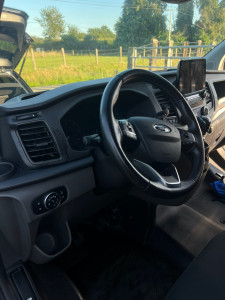 Photo de galerie - Nettoyage d’une camionette de chantier 