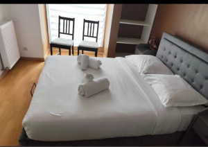 Photo de galerie - Exemple de lit de mon propre travail dans une grande maison linge blanc ??
