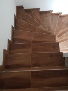 Photo de galerie - Escalier en carrelage