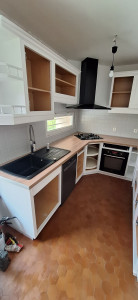 Photo de galerie - Changement plan de travail (sur mesure), évier, robinetterie, plaque de cuisson 