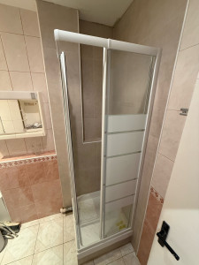 Photo de galerie - Adaptation d’une douche dans une salle de bain 
