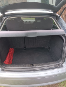 Photo de galerie - Livraison de courses 
je vais récupérer les courses de personnes au drive et le livre a leur domicile...