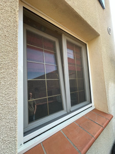 Photo de galerie - Pose d’une moustiquaire sur mesure 