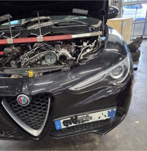 Photo de galerie - Remplacement distribution,pompe a huile  pompe a eau  Alfa Romeo stelvio 
