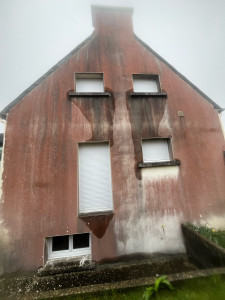 Photo de galerie - Préparation d’un pignon pour ravalement 