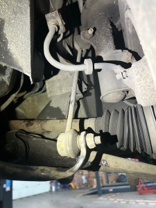 Photo de galerie - Claquement sur une biellette de barre stabilisatrice