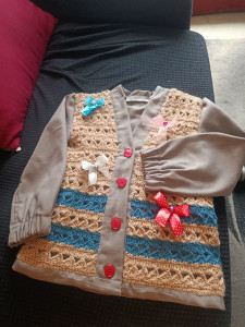 Photo de galerie - Veste deux matières enfant 4 ans
