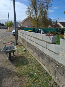 Photo de galerie - Rehaussement muret parpaing sur gurgy 89250 yonne 