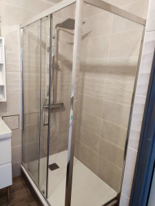 Photo de galerie - Installation d'une douche complète, placo, enduit, élec, faïence et plomberie complète 