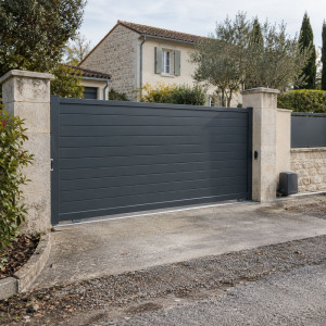 Photo de galerie - Bricolage et multi services
