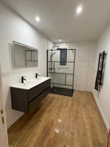 Photo de galerie - Salle D'eau Complète 