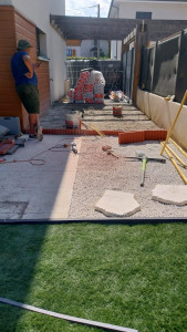 Photo de galerie - Travaux dans un petit terrasse 