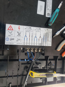 Photo de galerie - Alimentation d'une plaque de cuisson électrique 